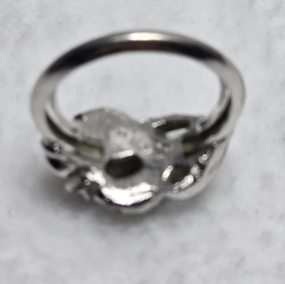 Vintage Avon Orchard Blossom ring, size 6